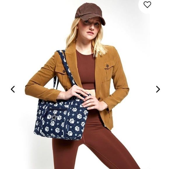 Vera Bradley Small Vera Tote Bag Magenta Retired Print Pattern Carryall Handbag - Picture 7 of 12